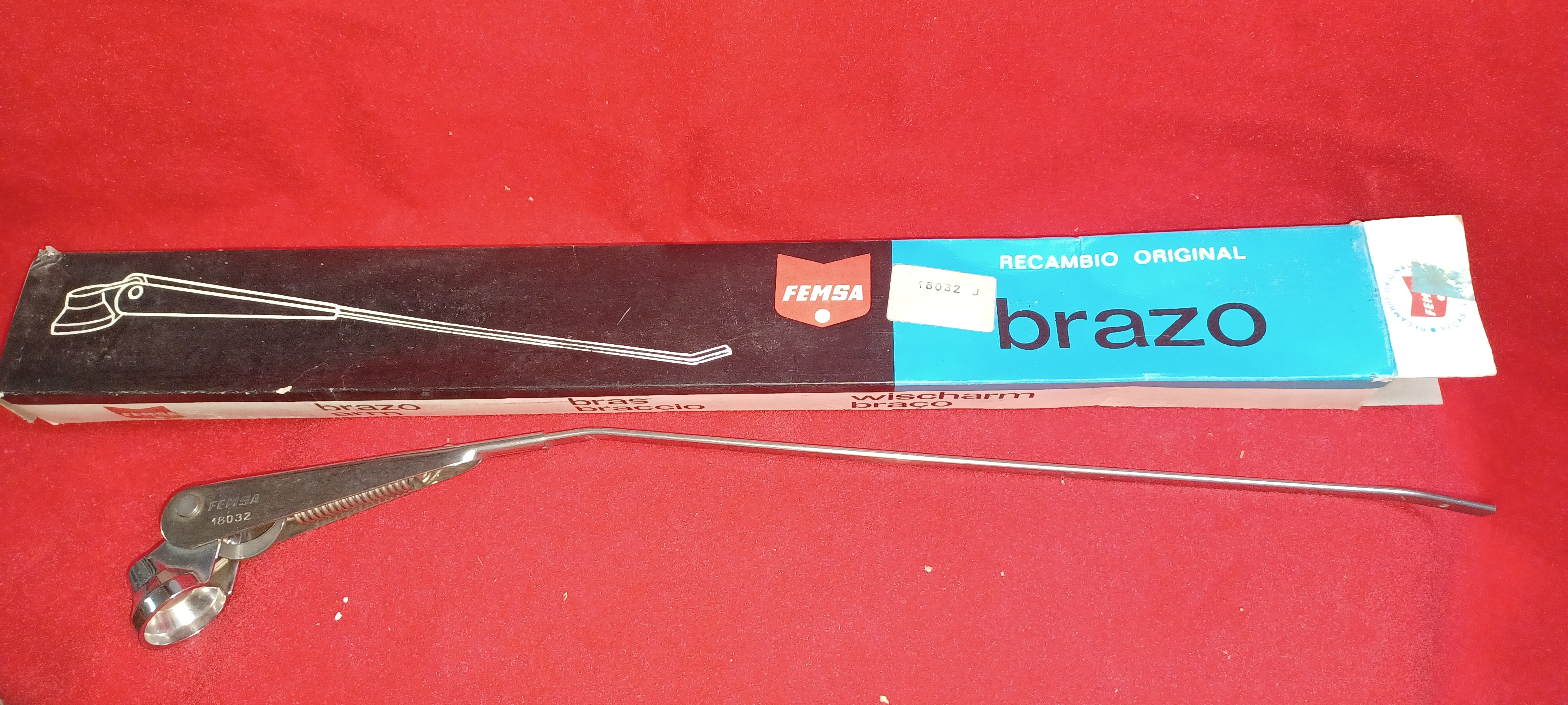 *BRAZO LIMPIAPARABRISAS DKW F1000 18032 FEMSA